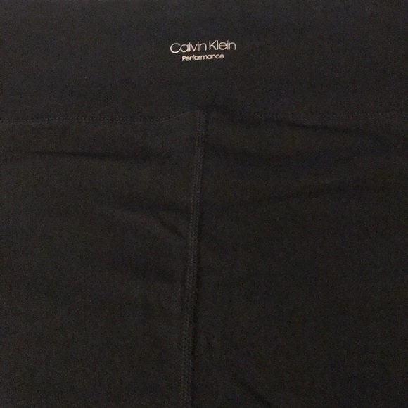 Calvin Klein Performance - Picture 3 of 5